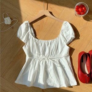 NWT Puff Cap Sleeve Eyelet Embroidery Shirt, Size Large, White